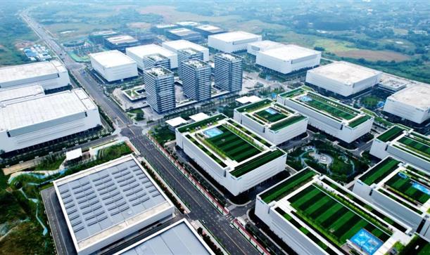 每日经济日报——规划面积1000亩 投资超50亿元 四川成都航空产业园完成建设